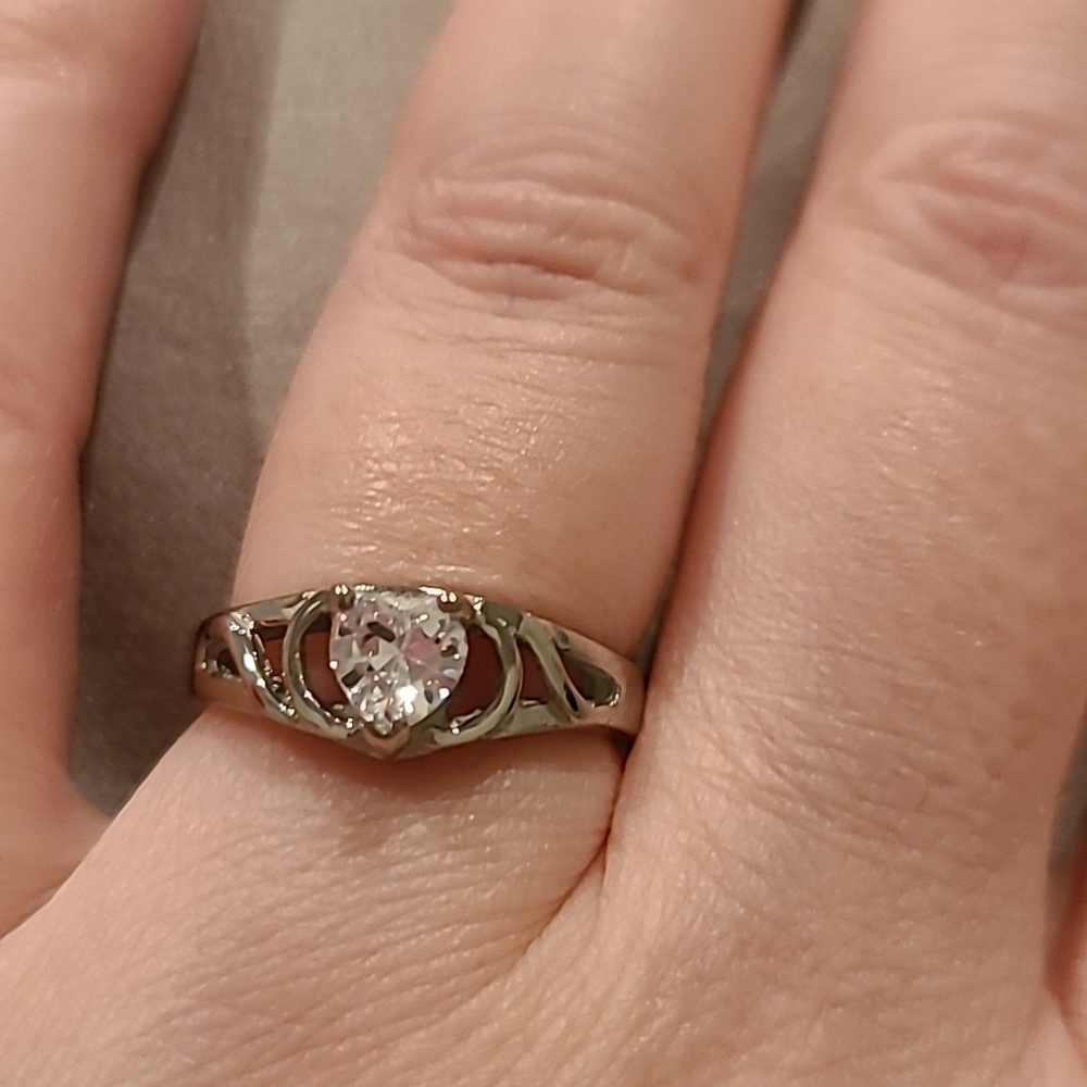 Heart shape cubic zirconia stainless steel ring